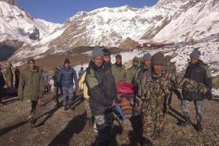 Badai Salju di Himalaya, Lebih dari 20 Pendaki Tewas
