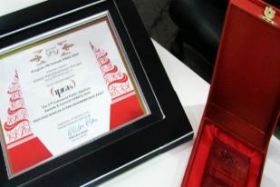 KPK Raih Penghargaan Program Humas Terbaik IPRAS 2014