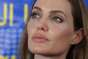 Angelina Jolie Tak Tutup Kemungkinan Terjun ke Politik