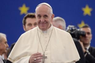 Paus Kecam Terorisme Negara terhadap Orang Tak Bersalah