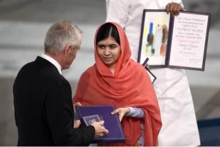 Malala dan Kailash Menerima Penghargaan Nobel