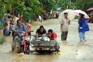 Banjir, Ribuan Jiwa Mengungsi di Aceh Tamiang dan Bandung