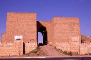 ISIS Ancam Hancurkan Tembok Kuno Kota Niniwe di Irak