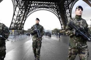 Prancis Menyatakan Perang Melawan Terorisme, Bukan Agama