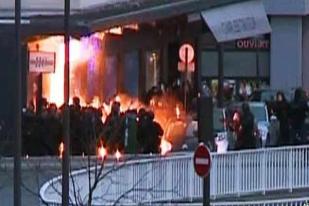 Teroris Kouachi Bersaudara Tewas dalam Serangan Polisi di Paris 