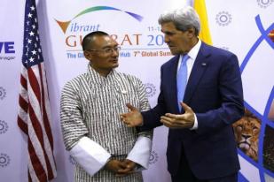 Hadiri Konferensi di India, Kerry Sempat Bertemu PM Buthan