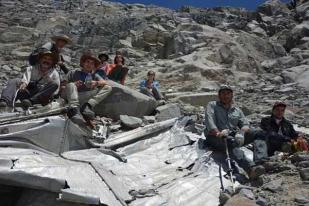 Chile: Pesawat Jatuh 54 Tahun Lalu Ditemukan di Andes