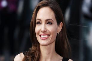Forbes: Jolie Aktris Berpendapatan Tertinggi 2013