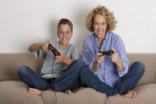Orangtua Perlu Sadar Rating dan Klasifikasi Video Game