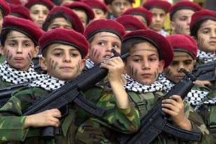 NIIS Latih Ratusan Tentara Anak di Suriah