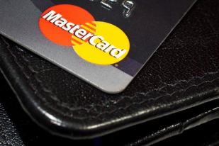UE: MasterCard Bebankan Tagihan Berlebihan kepada Pelanggan