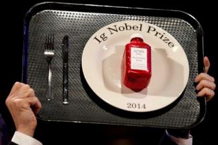 Peneliti Ukuran Kelicinan Kulit Pisang Raih Ig Nobel