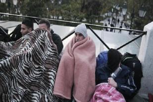 Pengungsi Suriah Mogok Makan di Luar Parlemen Yunani