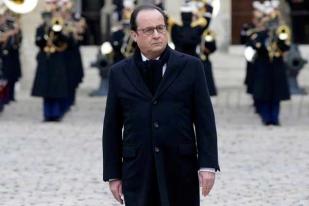 Pasca Serangan Teror di Paris, Popularitas Hollande Naik