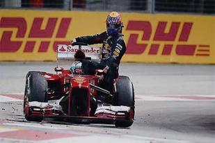 Mark Webber Dikurangi 10 Grid Pada GP Korea Mendatang, Akibat Menumpang Alonso 