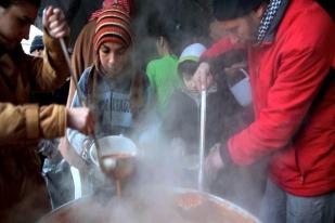Membuat Lapar Warga Suriah Bentuk “Kejahatan Perang”