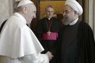 Presiden Iran Meminta Didoakan Paus Fransiskus