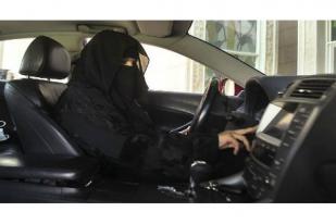 Disusulkan Perempuan Saudi Boleh Mengemudi Kendaraan