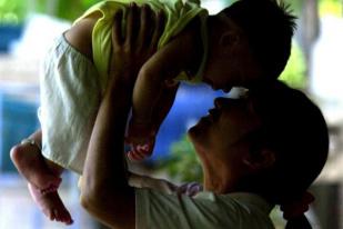 Thailand Berhasil Menghilangkan Penularan HIV dari Ibu ke Anak