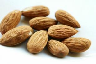 Kacang Almond, “Superfood”