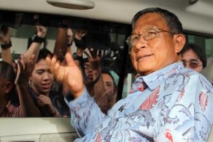  Mantan Gubernur BI Darmin Nasution Diperiksa KPK