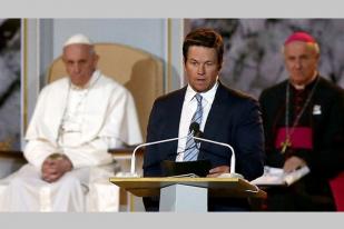 Aktor Mark Wahlberg Dapat Tugas Mulia dari Paus Fransiskus