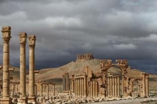 ISIS Hancurkan Dua Monumen Berharga di Palmyra Suriah