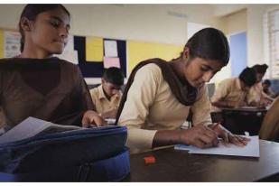 Curang, Ratusan Mahasiswa India Dilarang Jadi Dokter