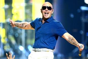 2013 American Music Awards: Pitbull Memandu Acara