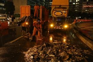 800 Ton, Sampah Perayaan Pergantian Tahun di Jakarta