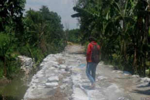 Jombang, Tempat Penampungan Ilegal Limbah B3 Terbesar di Jatim