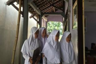 Kewajiban Jilbab di Riau, antara Kearifan Lokal dan Pelanggaran Kebinekaan