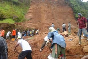 Waspada Seluruh Kecamatan di Sukabumi Rawan Bencana