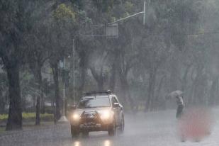 Hujan Lebat Hingga 5 Hari ke Depan, Waspada Potensi Banjir dan Longsor 