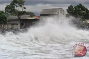 Tsunami Menyapu Keceriaan Malam Minggu di Sebagian Banten