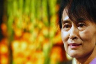 Aung San Suu Kyi Serukan Reformasi Demokratis di Australia
