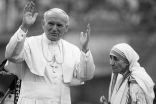 Bunda Teresa akan Ditetapkan sebagai Santa Tahun 2016