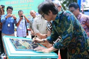 Pemerintah Resmikan Pembangkit Listrik Biogas di Riau