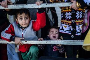 50.000 Warga Suriah Selatan Tunawisma Saat Hadapi Musim Dingin