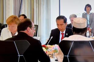 Jokowi Pamer Pertumbuhan Ekonomi Indonesia di KTT G7