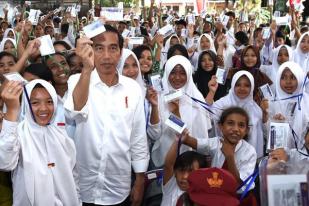 1.190 Pelajar di Sleman Terima Kartu Indonesia Pintar