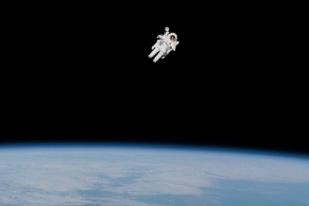 Astronaut RI Beberkan Syarat ke Luar Angkasa