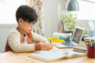 Belajar Daring Berpotensi Munculkan Stres Pada Anak
