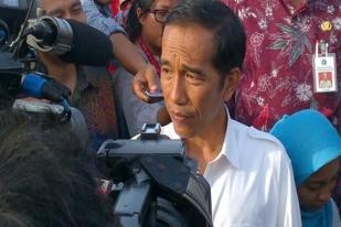 Jokowi Sidak Kantor Kelurahan Menteng Atas
