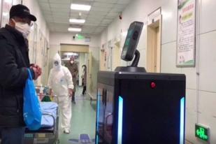 Rumah Sakit di Wuhan Gunakan Robot 5G untuk Pandu Pasien dan Disinfeksi