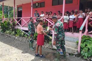 TNI Sosialisasikan Wawasan Kebangsaan Siswa Perbatasan RI-PNG