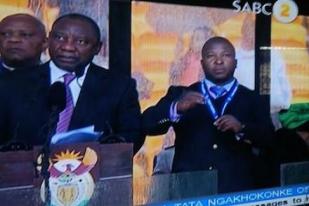Interpreter di Acara Penghormatan Mandela Dituduh Palsu