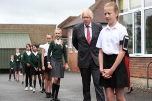 Setelah Diperdebatkan, Anak Inggris Kembali Sekolah September 