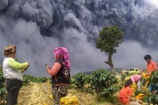 BPBD Karo Imbau Warga Hindari Zona Merah Gunung Sinabung