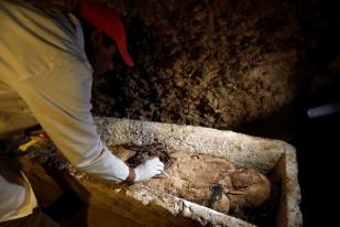Mesir Temukan 27 Peti Mati Kuno